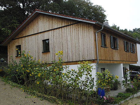 Aufstockung mit Holzfassade